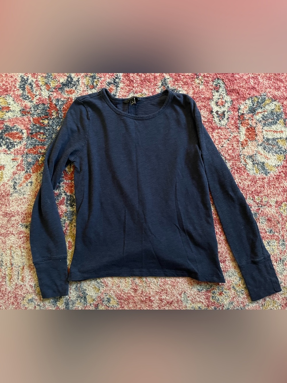 Banana Republic Navy Long-Sleeve Shirt with twist hem in back size S